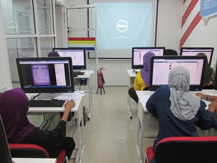 wanita-warga emas1 2